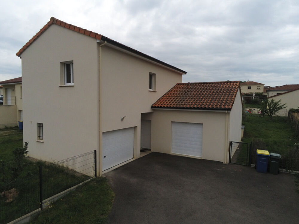 MAISON 4 CHAMBRES PROCHE TOUS COMMERCES