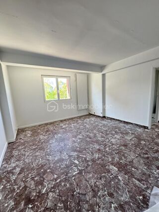  Immeuble à vendre 10 pièces 360 m²