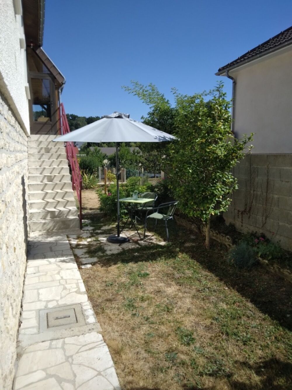 Maison à vendre 5 pièces BESSE SUR BRAYE (72) - Terrain 527 m² -