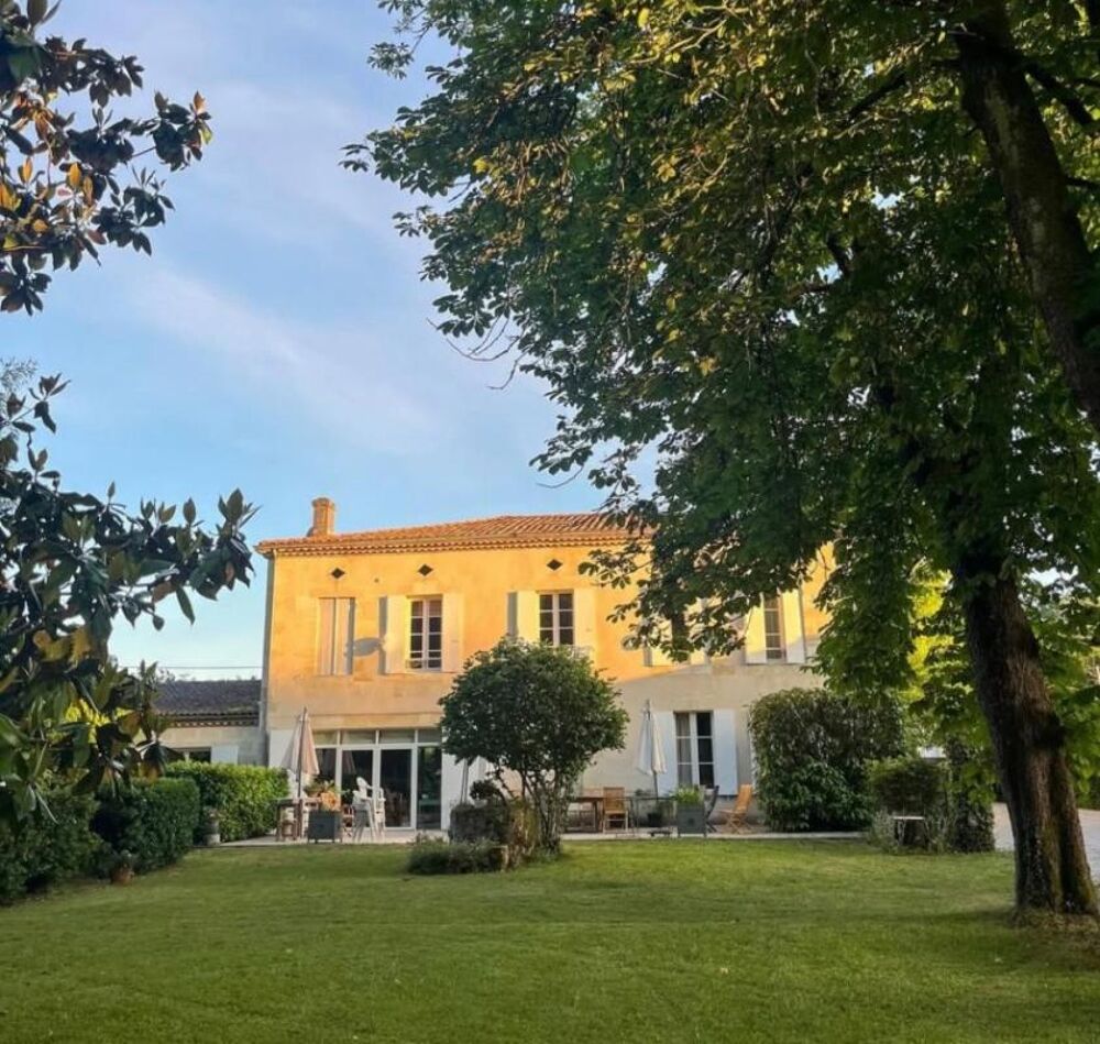 Maison 8 pièces 320 m² · à Saint Laurent Medoc · 320 m² · 850 000 €