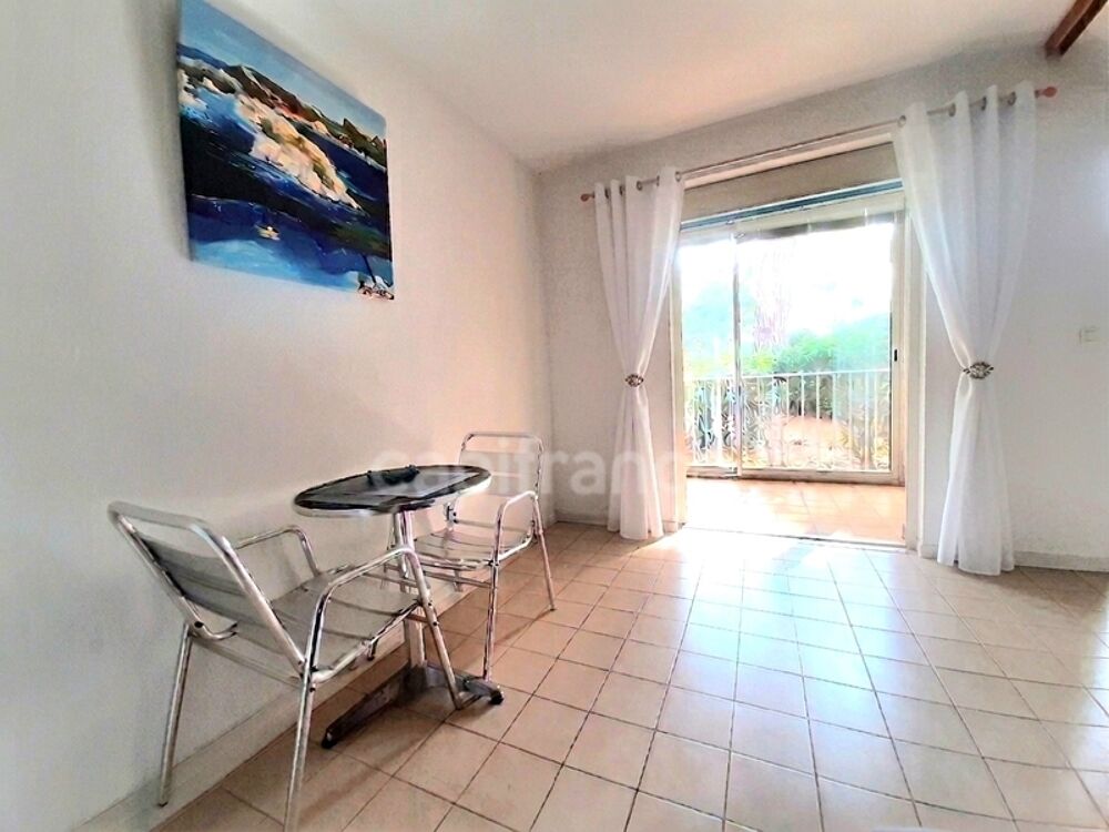 BORD DE MER - APPARTEMENT T2 + PISCINE ET PARKING PRIVATIF à vendre SIX-FOURS-LES-PLAGES (83)
