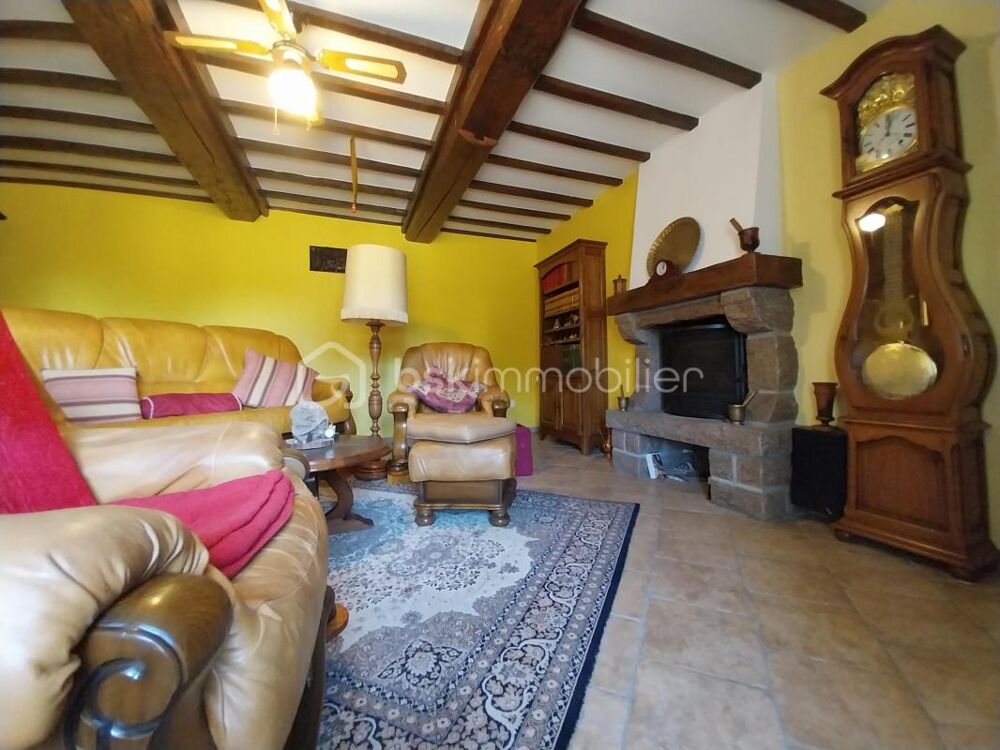 Maison en pierre à 8mn de Mortain 20mn de Saint Hilaire Du Harcouët 1h00 des plages