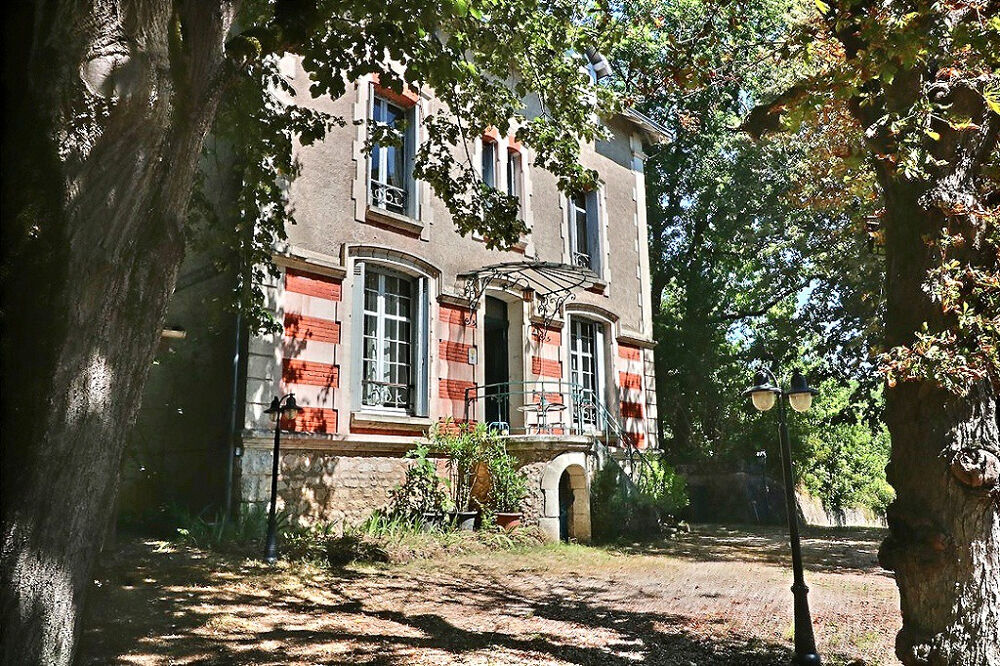 Maison cossue Chancelade 9 pièce(s) 230 m2/ profession libérale possible