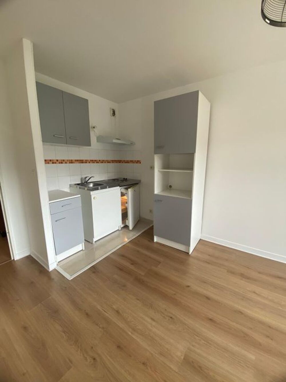 Location Appartement Studio de 25m2 à louer sur Lèves Leves