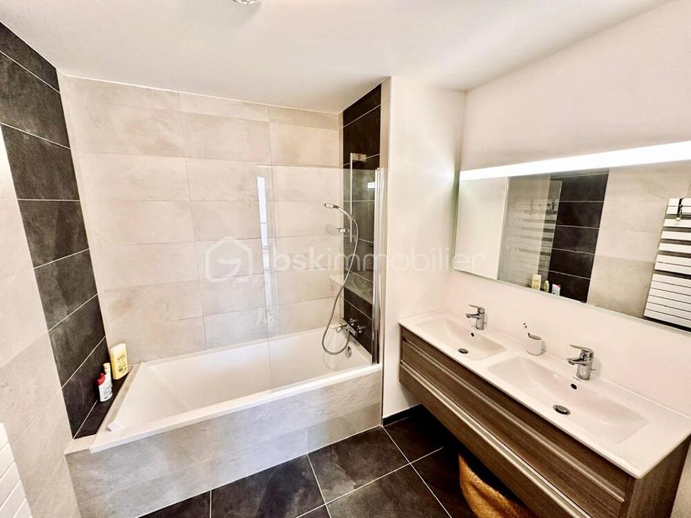 à vendre  Appartement Annecy (74000)