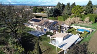  Propri�t�/ch�teau � vendre 11 pi�ces 260 m�