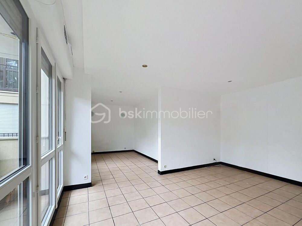 Vente Appartement Appartement 4 pièces 75 m2 avec balcon, 2 parkings et cave –  Ris-Orangis Ris orangis