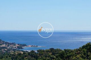  Villa � vendre 6 pi�ces 270 m�