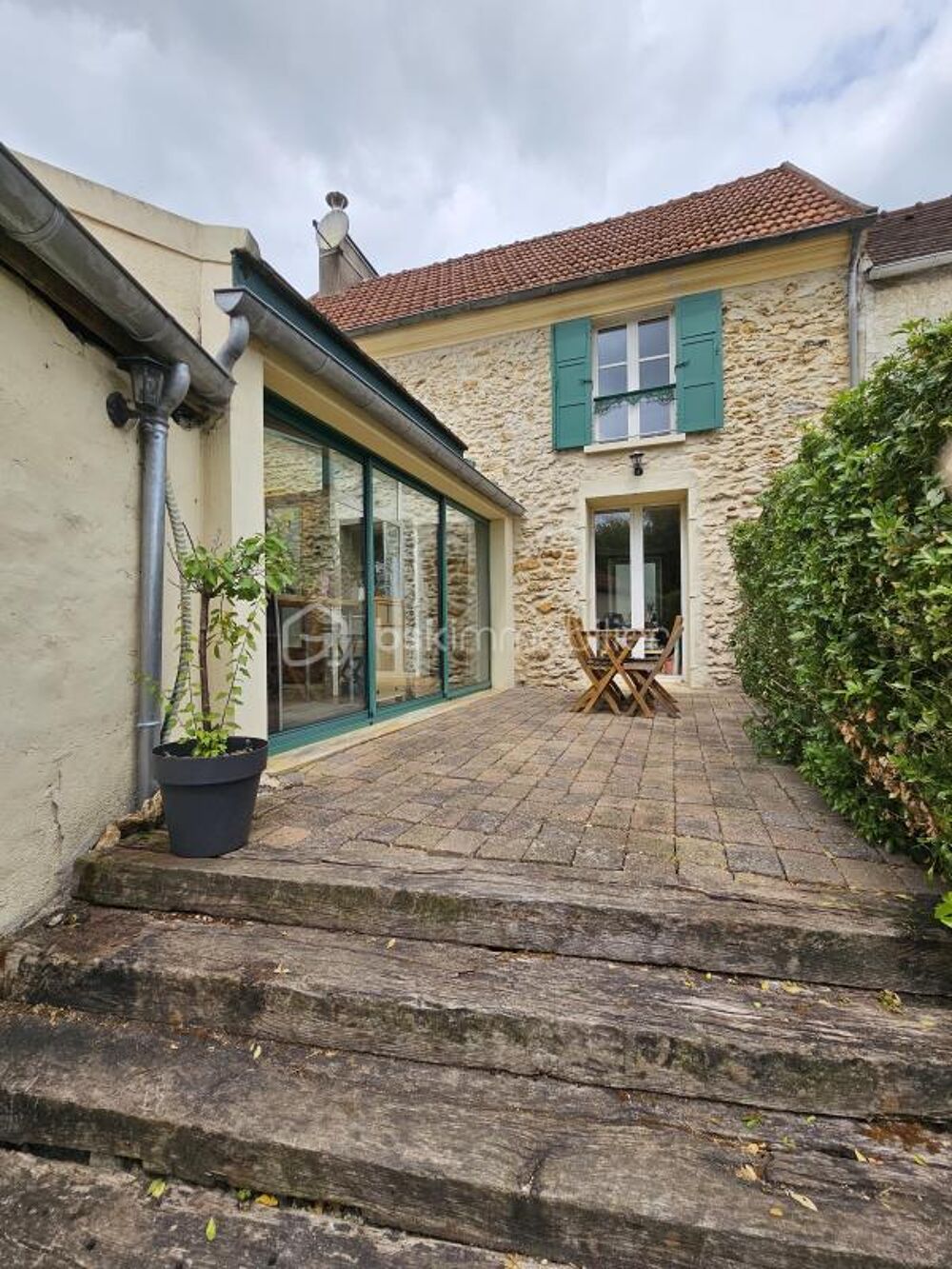 POMMEUSE  Maison briarde 4 chambres  Terrain 1 075 m²  Aucun travaux