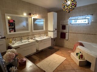  Maison � vendre 9 pi�ces 160 m�