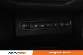 3008 1.6 Hybrid Allure Pack e-EAT8 225 ch 2022 occasion 92130 Issy-les-Moulineaux