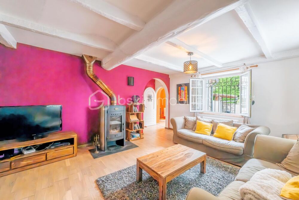 � vendre  Maison Gatti�res (06510)
