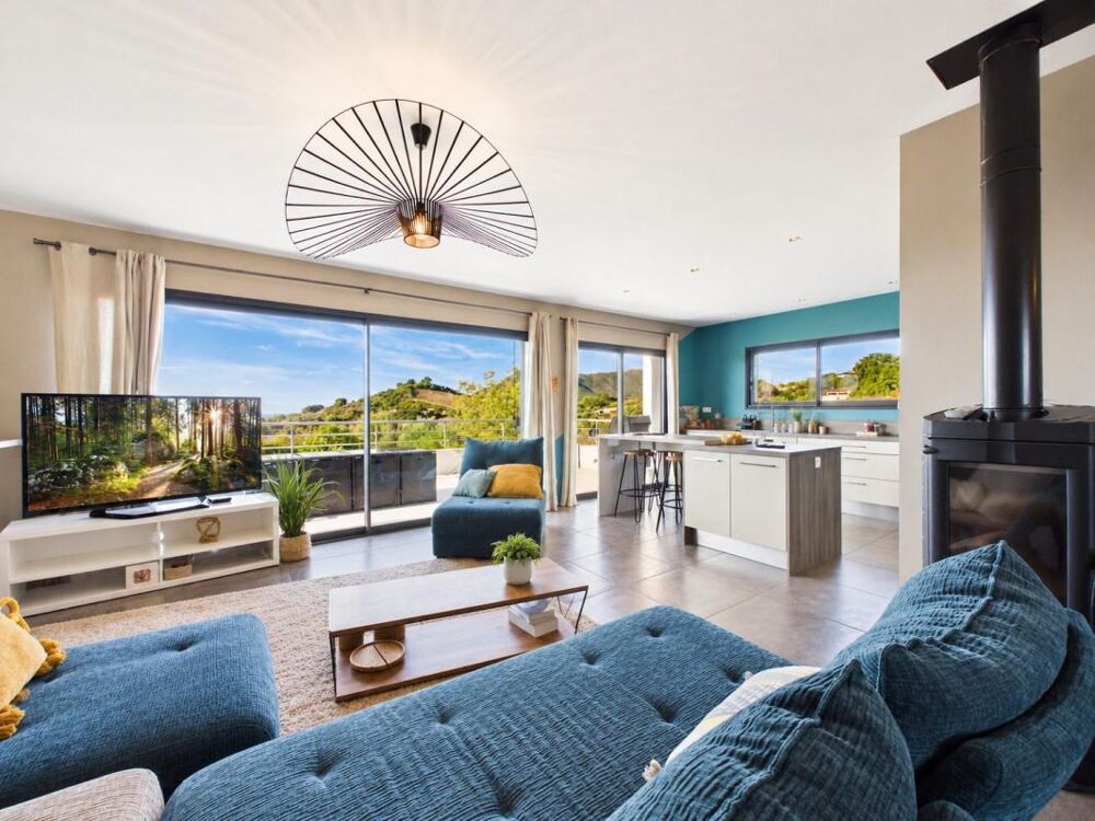 Vente Maison VILLA CONTEMPORAINE AVEC TERRAIN PISCINABLE A AFA Afa