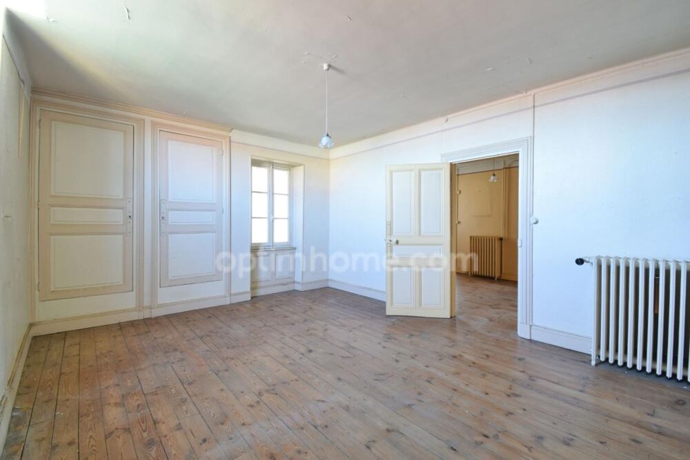 Vente Maison *** EXCLUSIVITE *** GRANDE MAISON DE VILLE A RENOVER AVEC TERRAIN, COUR ET DEPENDANCES *** BILLOM 63160 Billom