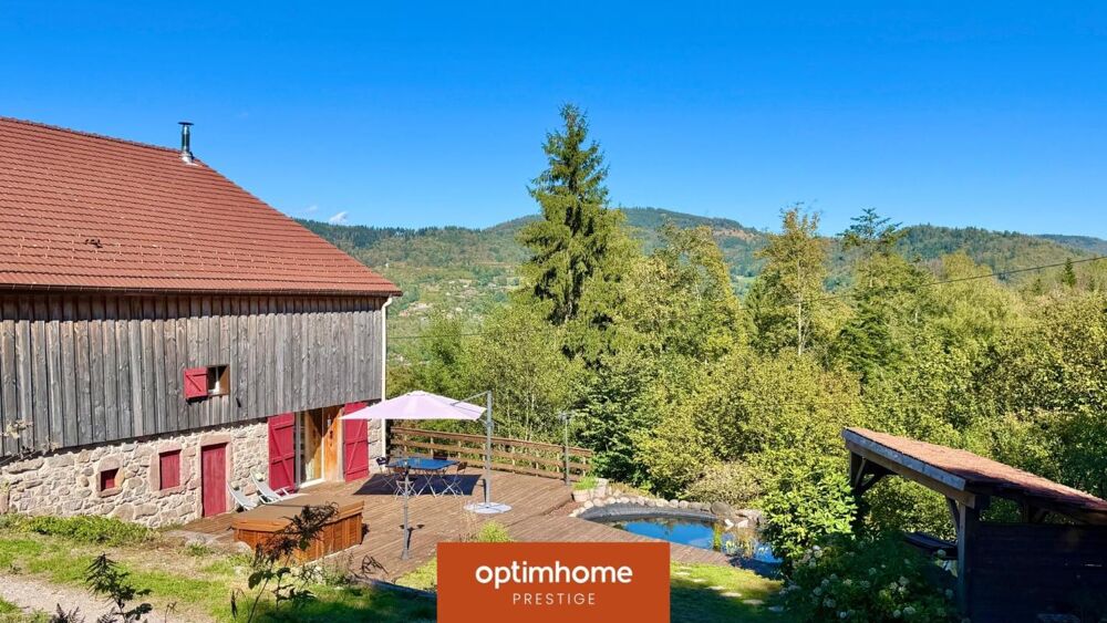 Ferme vosgienne en pierre de 209 m²  entièrement rénovée  1,3 hectare  vue montagne  vendue meublée