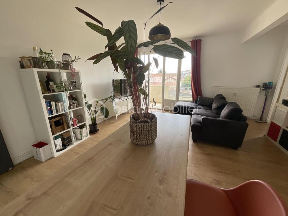 a Voir ! Appartement T4 3 chambres, à deux pas du centre ville et de ses commodités