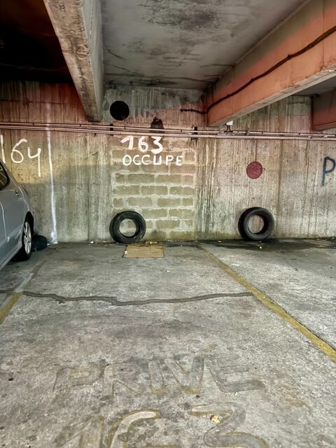  Parking / Garage � louer 1 pi�ce 10 m�