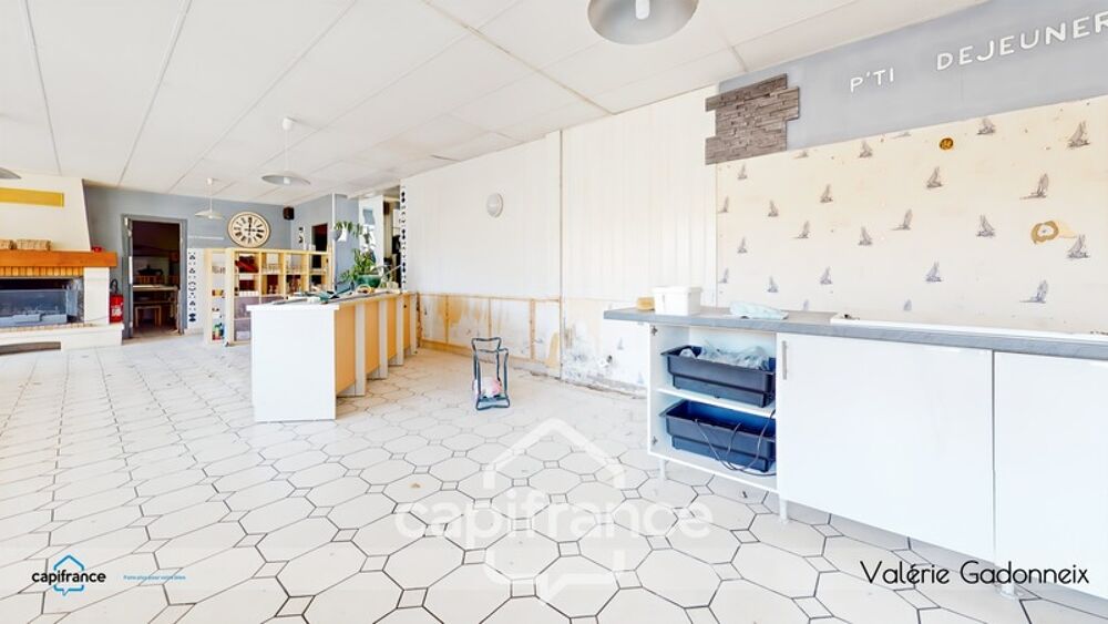 � vendre  Propri�t�/ch�teau Sainte-Soulle (17220)