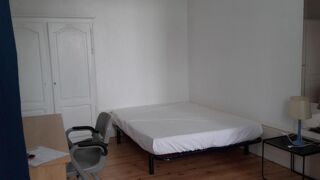  Appartement à louer 1 pièce 32 m²