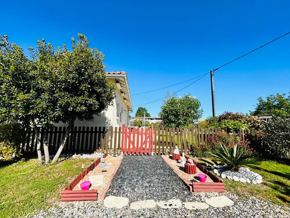 Maison La Lande De Fronsac avec beau jardin à 650 m des commerces!