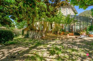  Maison à vendre 10 pièces 330 m²