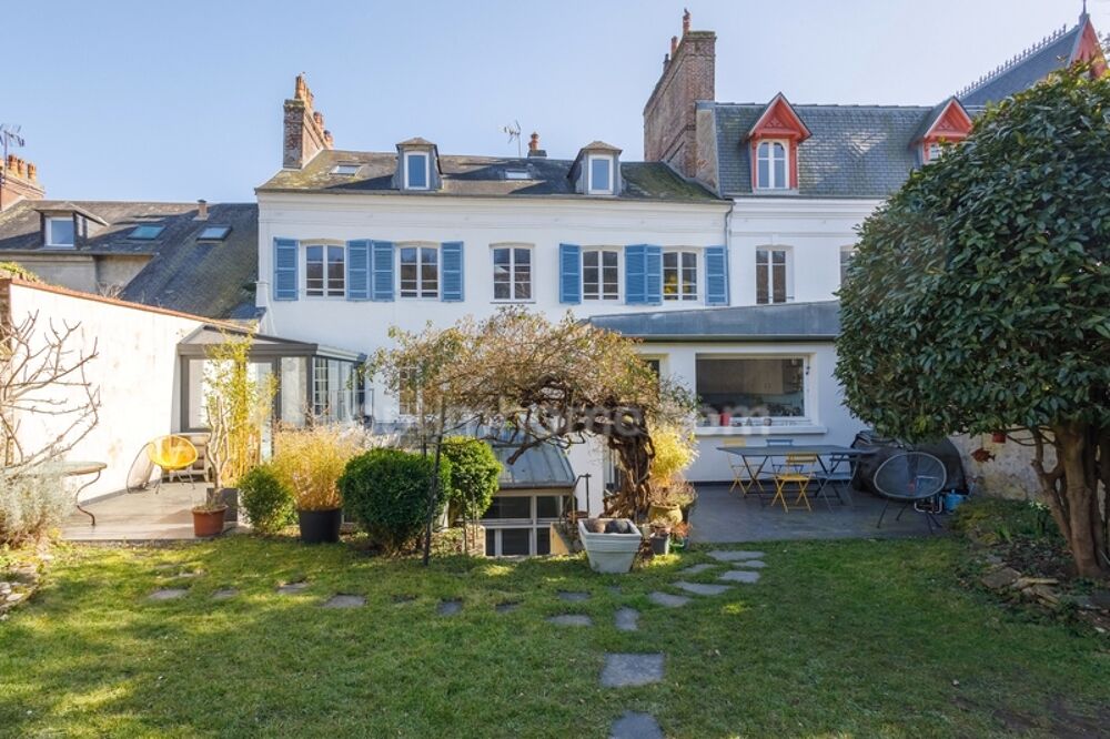 HONFLEUR  Maison bourgeoise - 389 m2 - 10 chambres - Terrain 570 m2 - Terrasse
