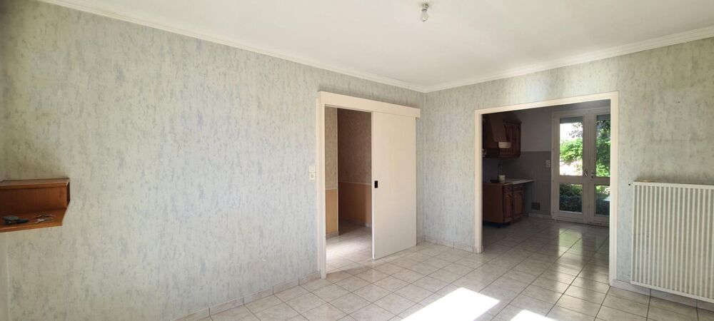Vente Maison Maison Clisson 5 P . 3 Chs . Bureau . 81.29 M² . T 377 M² . Terrasse . Garage Clisson