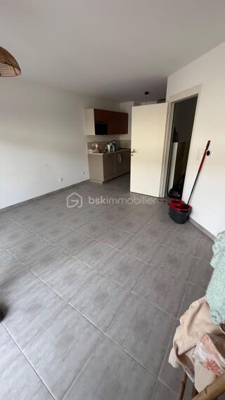  Appartement à louer 2 pièces 45 m²