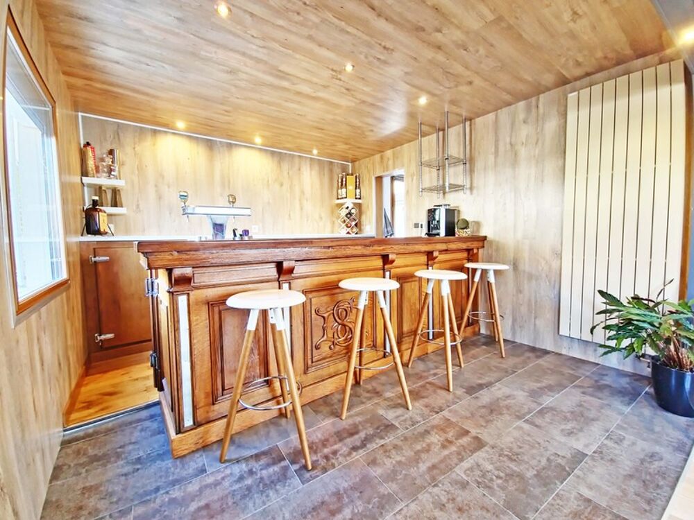STAINS (93240) - VOTRE NOUVEAU CHAPITRE COMMENCE ICI ! Maison 5 Pièces au Charme Unique, Prête à Vivre