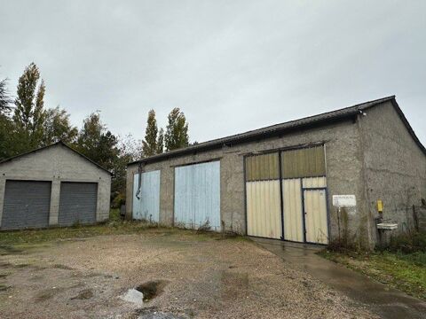   A VENDRE - ENSEMBLE IMMOBILIER 