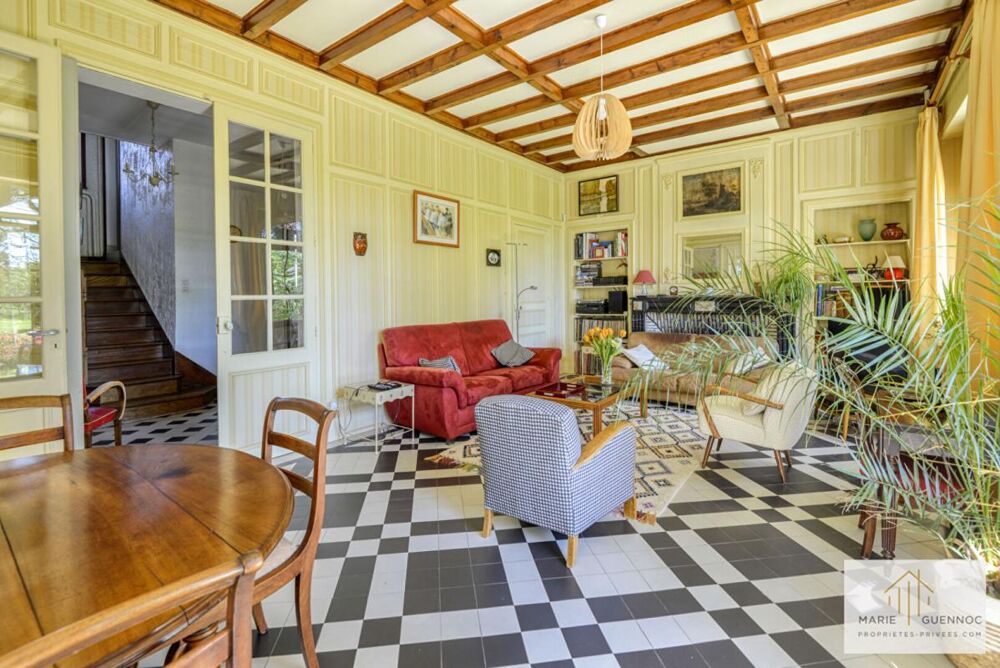 Propriété de 184m2 Haute Goulaine 7 pièce(s) avec dépendances