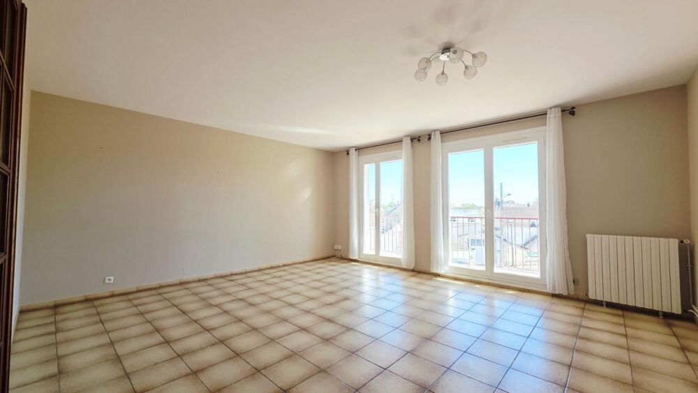 Vente Appartement APPARTEMENT 105M² 5 PIECES 4 CHAMBRES BALCON GARAGE Bourges