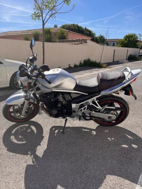 Moto SUZUKI 2006 occasion Bezouce 30320