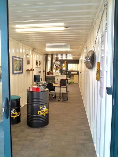 ENSEMBLE IMMOBILIER FORT POTENTIEL DE RENTABILITE - SAINT FRANCOIS 1196000 97118 Saint francois