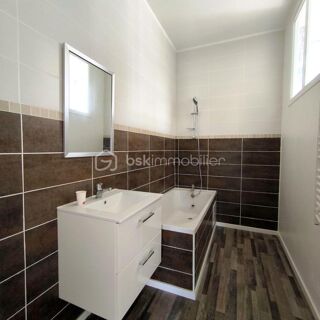  Propri�t�/ch�teau � vendre 8 pi�ces 205 m�