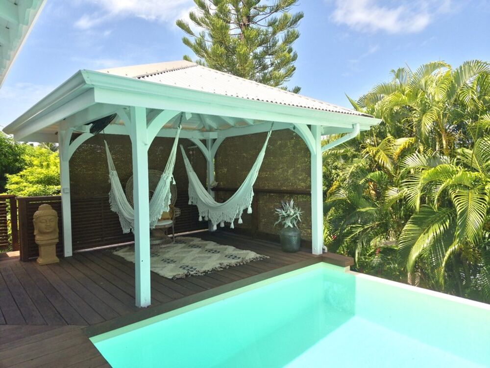 Vente Villa Superbe villa ambiance balinaise avec piscine garage en sous-sol et atelier Saint francois