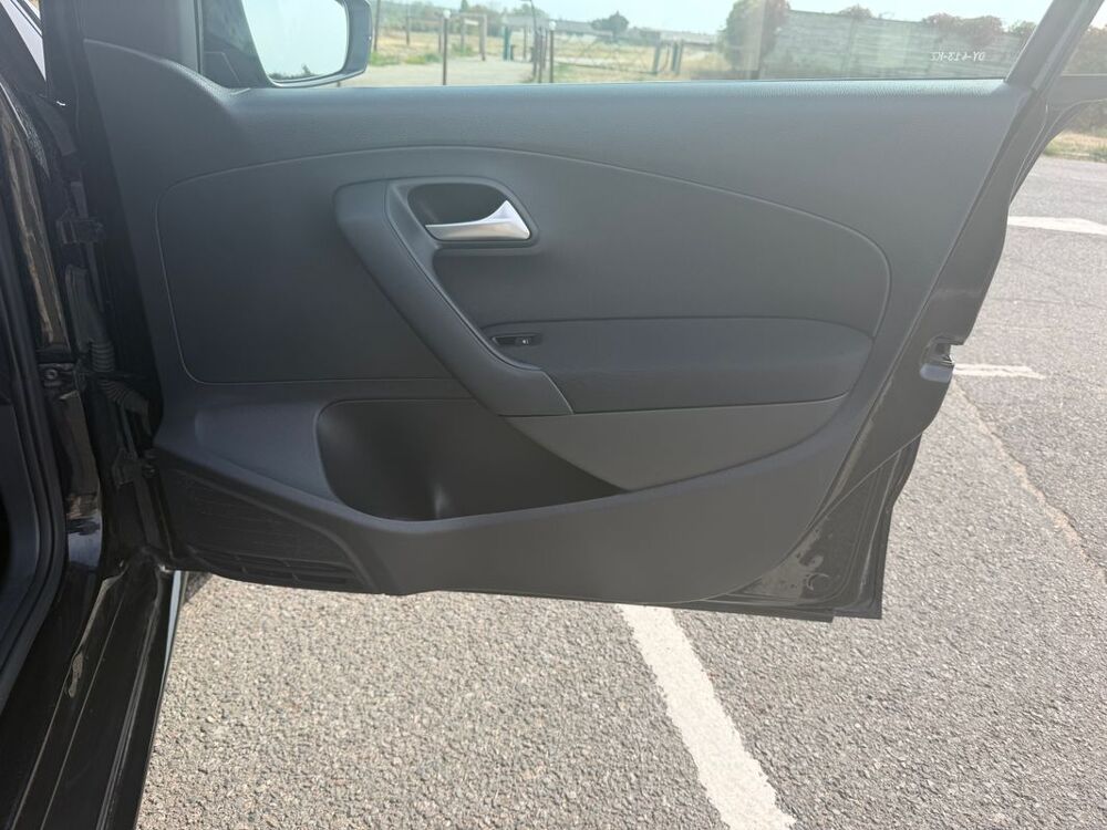 Polo V 1.0 60 Limited Edition - 5 places 2015 occasion 18000 Bourges