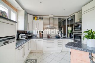  Villa � vendre 6 pi�ces 137 m�