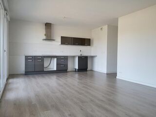  Appartement à louer 3 pièces 68 m²