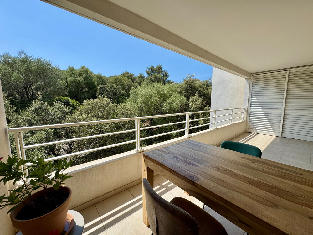 Vente Appartement Appartement T3 lumineux avec terrasse, vue dégagée et parking – L'Île-Rousse (20) L ile rousse