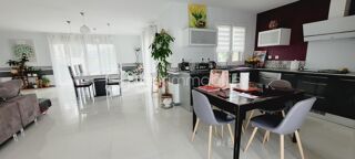  Propriété/château à vendre 9 pièces 240 m²