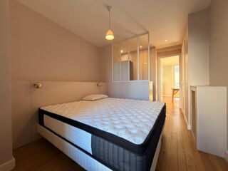  Appartement à louer 3 pièces 73 m²