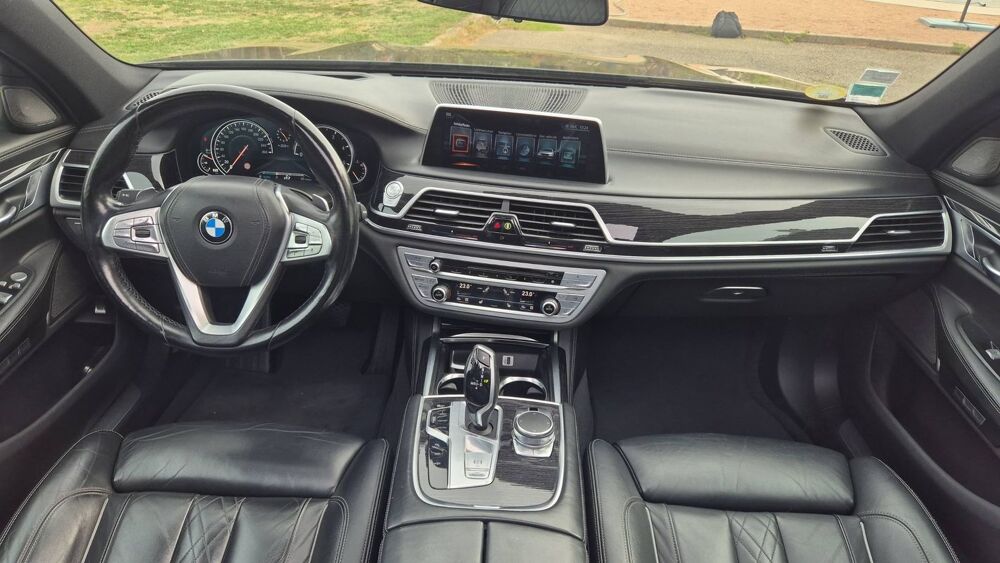 S&eacute;rie 7 730d xDrive 265 BVA8 Exclusive - Entretien constructeur Toit 2016 occasion 03100 Montlucon