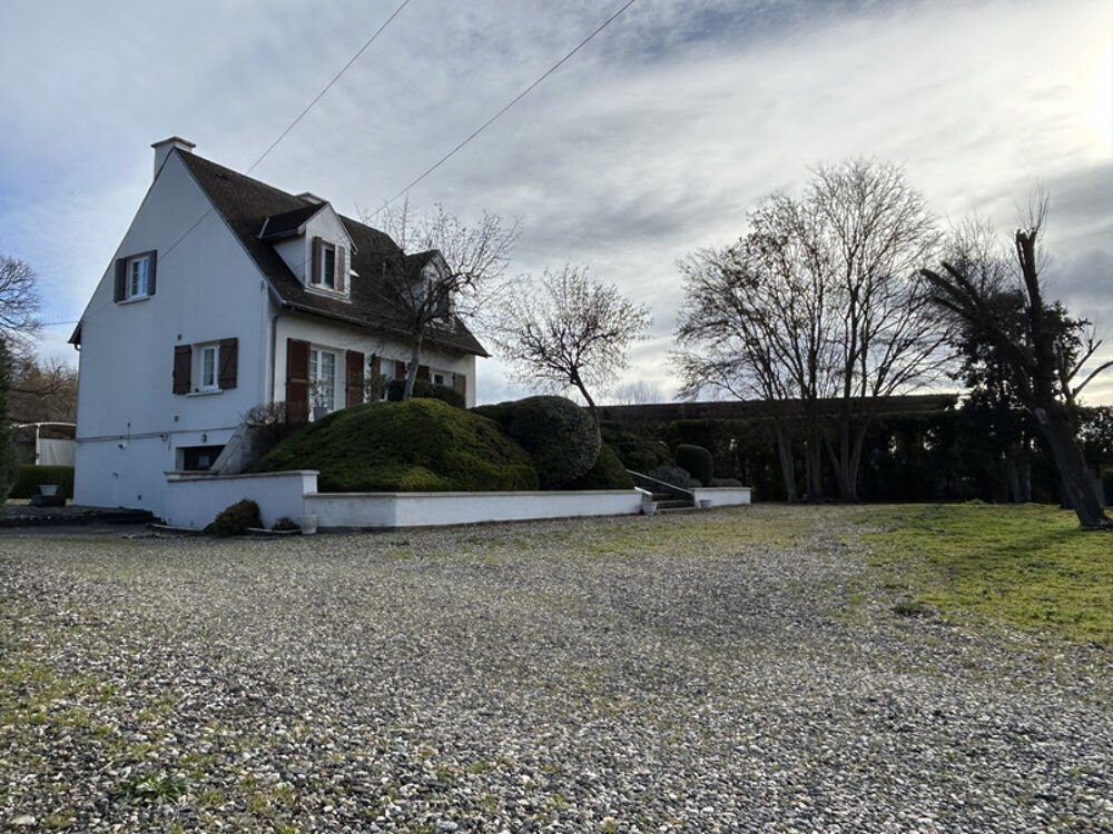 LES MARTRES D'ARTIERE MAISON DE 101 M2 SUR 1468 M2 DE TERRAIN