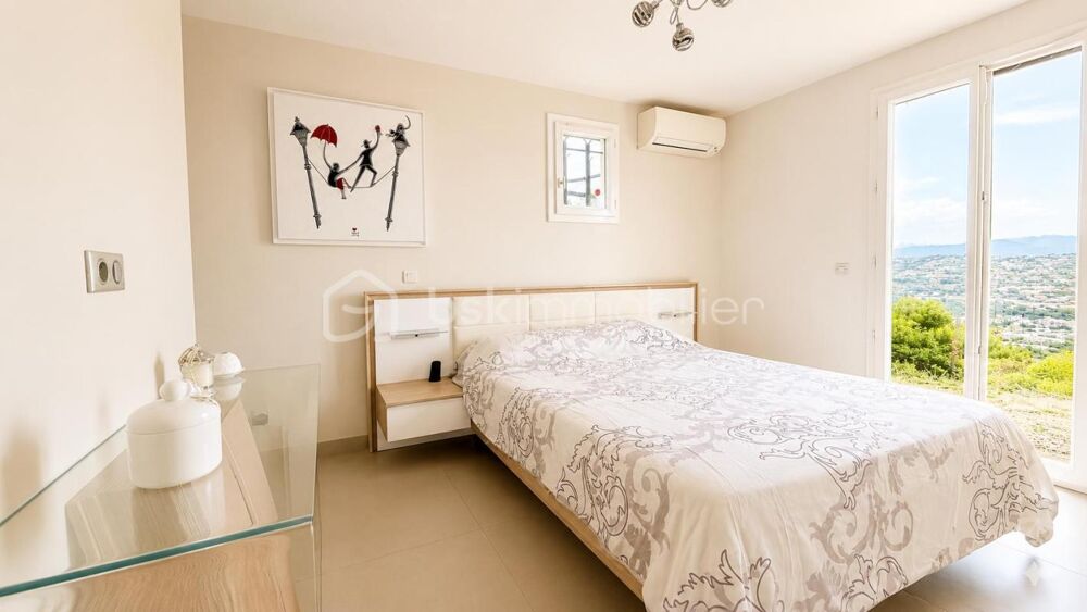 � vendre  Villa Saint-Laurent-du-Var (06700)