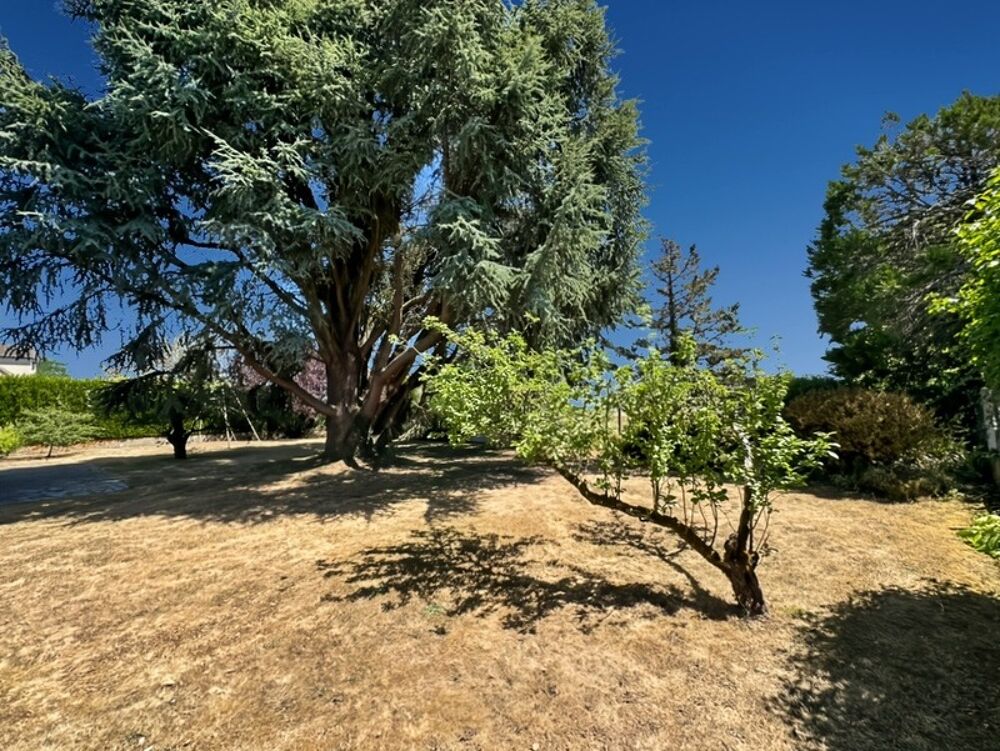 REMAUVILLE (77) Longère authentique de 131 m² sur terrain de 941 m2