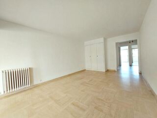  Appartement à louer 2 pièces 52 m²