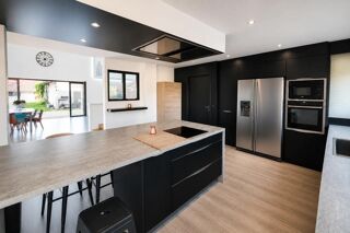  Maison à vendre 6 pièces 254 m²