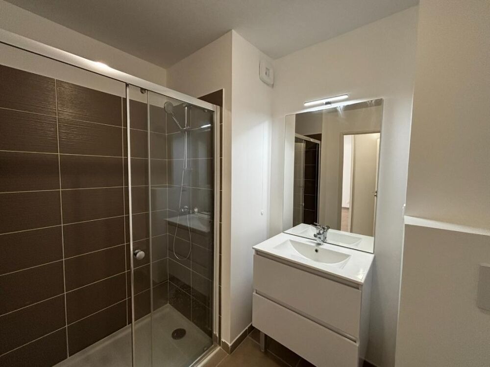 Location Appartement T2 NEUF avec terrasse, jardin et parking à COGOLIN Cogolin