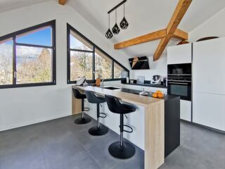  Appartement  vendre 4 pices 132 m